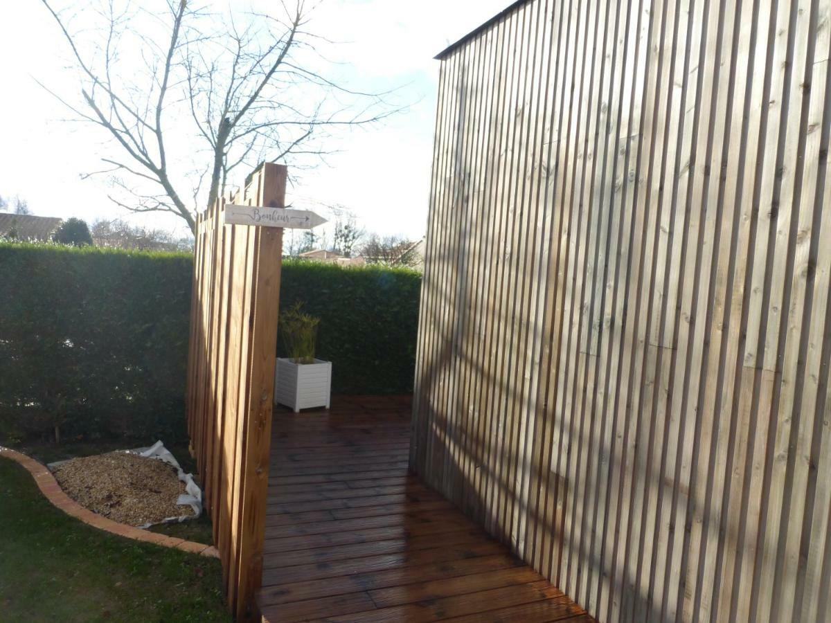 La Cabane Du Bonheur Les Herbiers Exterior photo